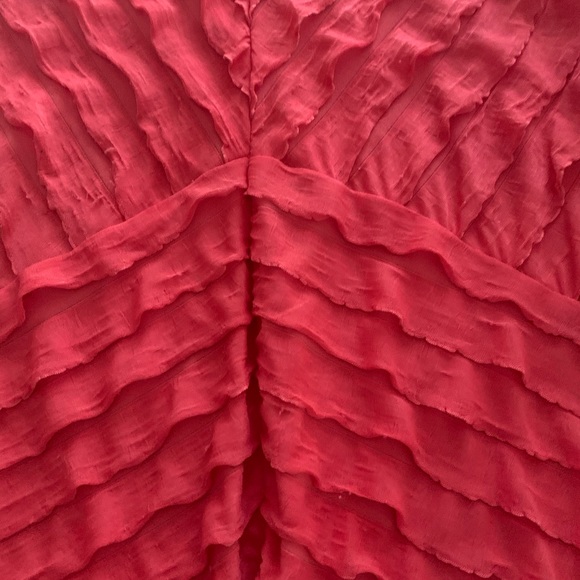 Beautiful shade of orange top! - Picture 4 of 7